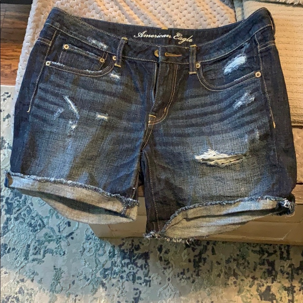 🐝distressed shorts 🐝